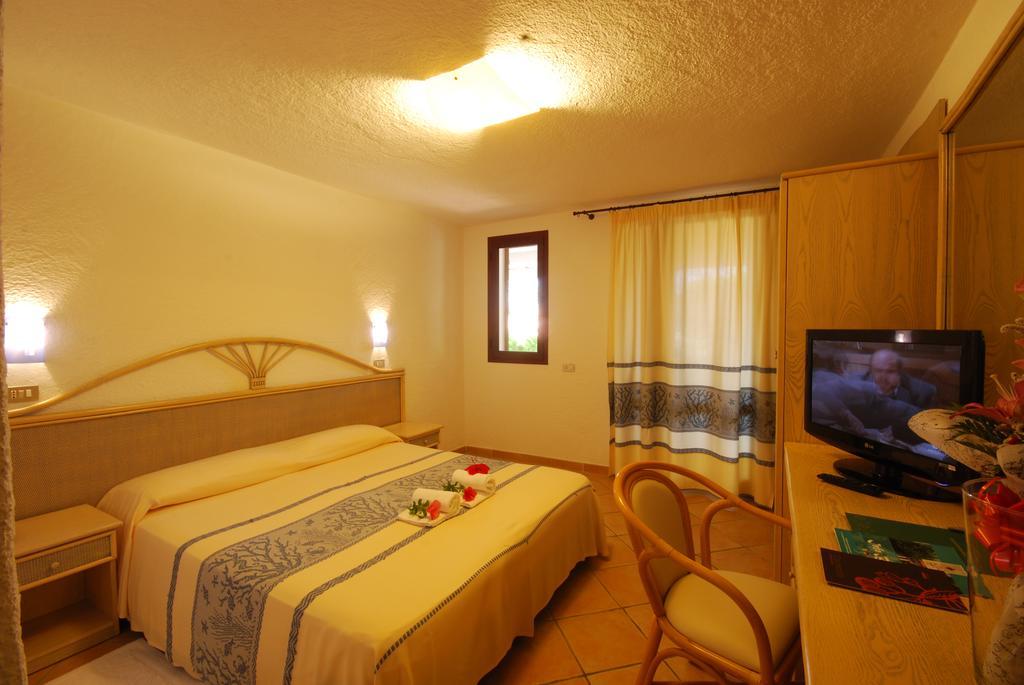Hotel Mon Repos Baja Sardinia Szoba fotó