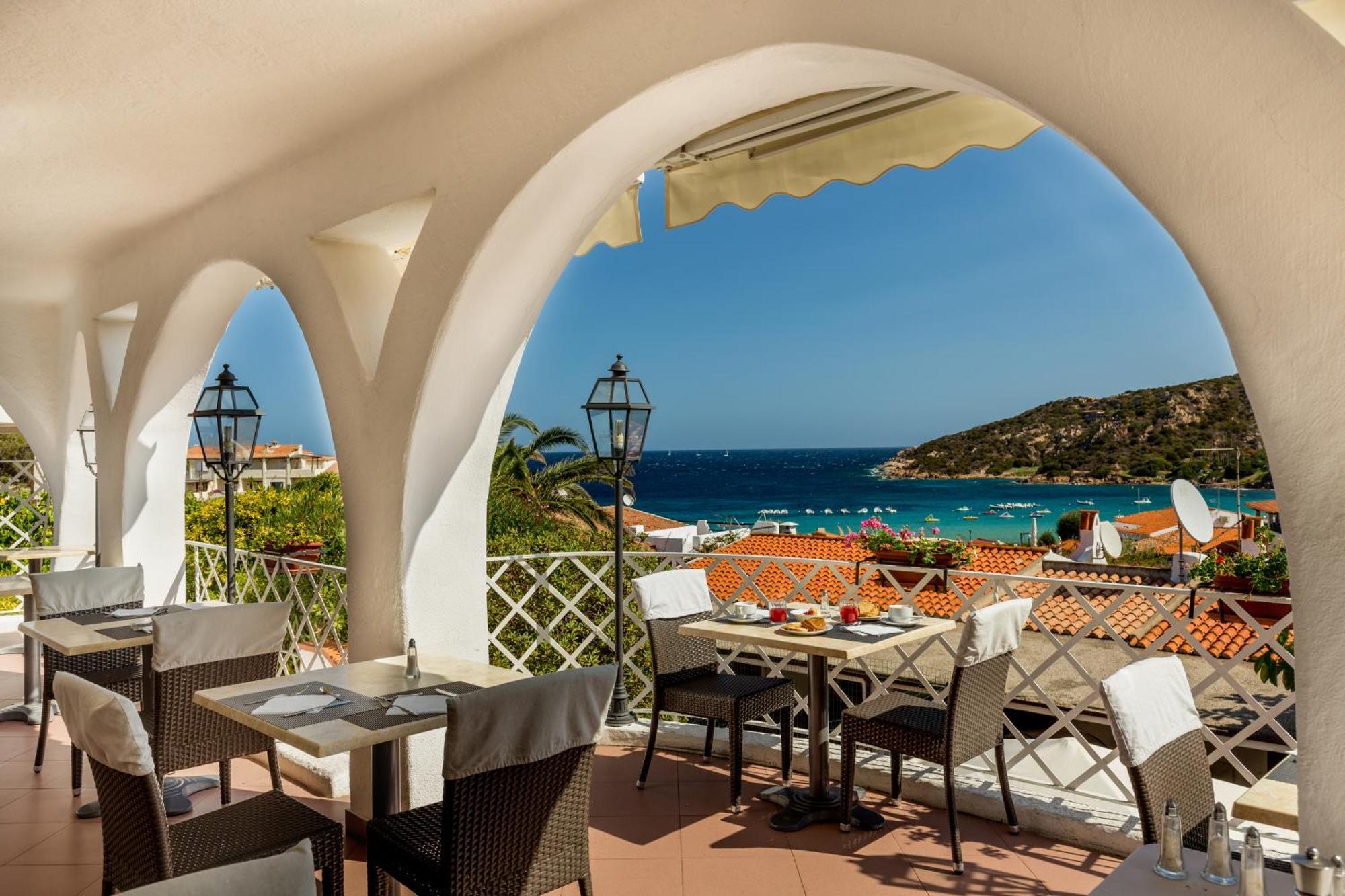 Hotel Mon Repos Baja Sardinia Kültér fotó