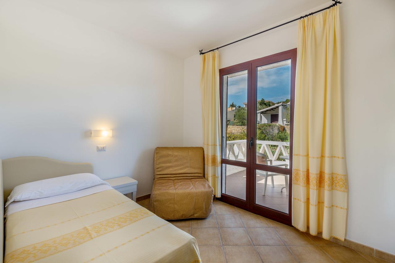 Hotel Mon Repos Baja Sardinia Kültér fotó