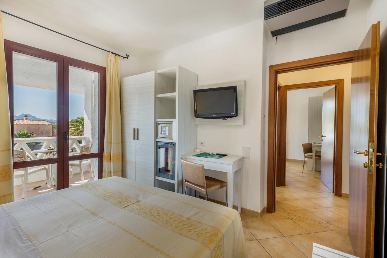 Hotel Mon Repos Baja Sardinia Kültér fotó