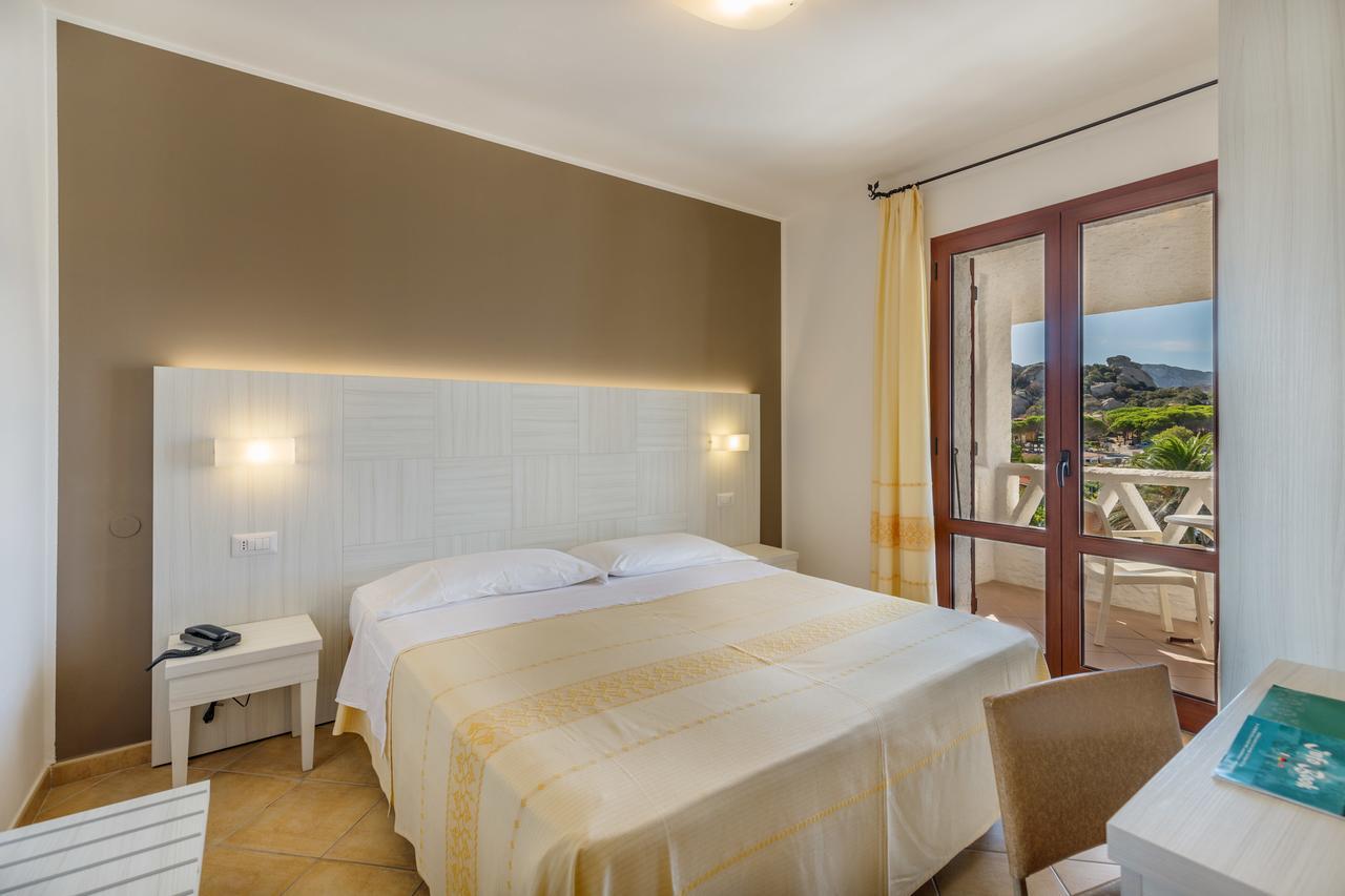 Hotel Mon Repos Baja Sardinia Kültér fotó