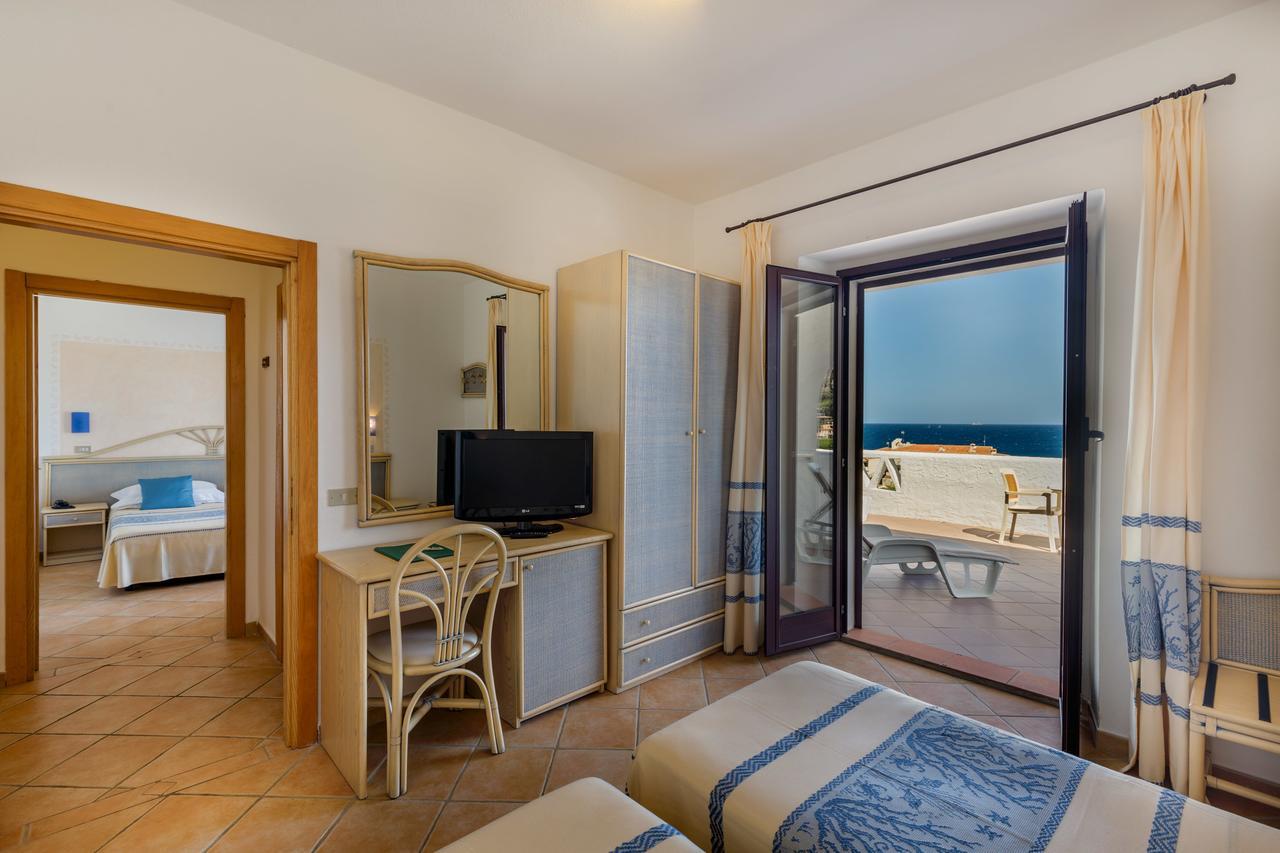 Hotel Mon Repos Baja Sardinia Kültér fotó