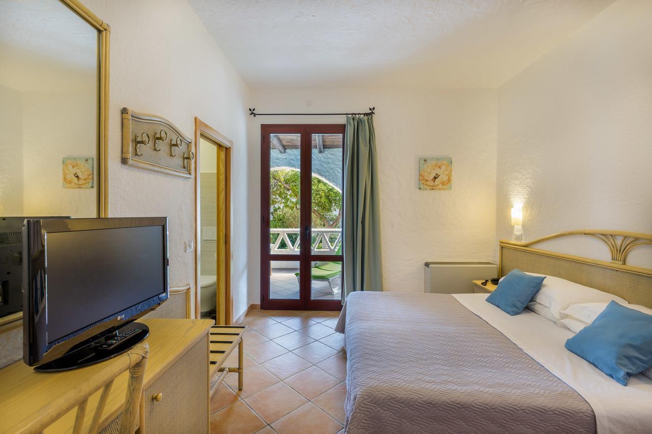 Hotel Mon Repos Baja Sardinia Kültér fotó