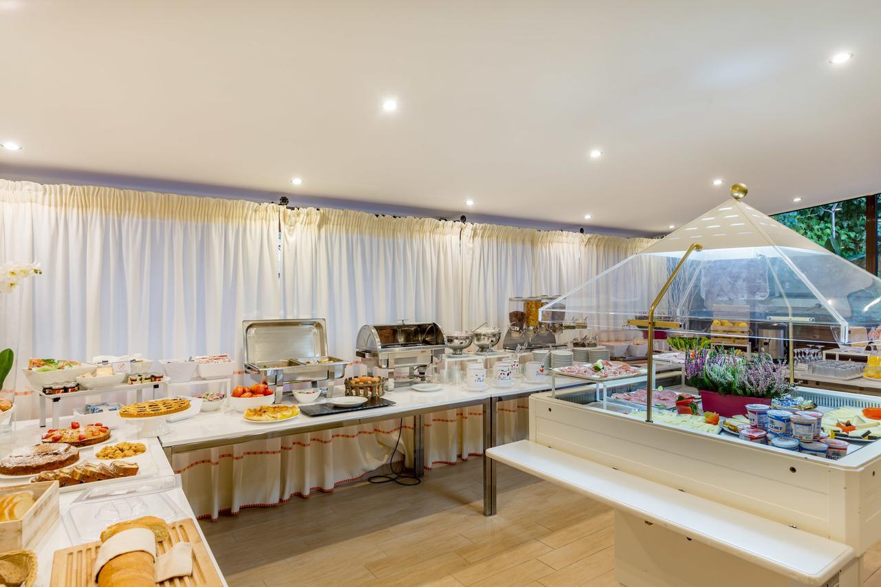 Hotel Mon Repos Baja Sardinia Kültér fotó