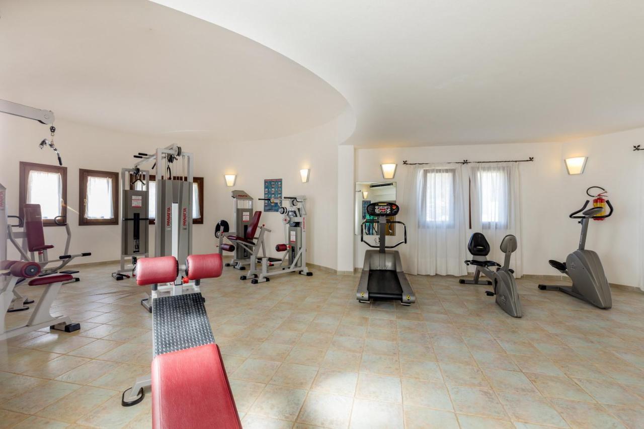 Hotel Mon Repos Baja Sardinia Kültér fotó